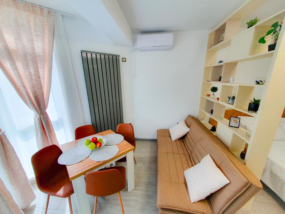 Năvodari Cristalex Studio Aparthotel Pool & Spa Mamaia Nord מראה חיצוני תמונה