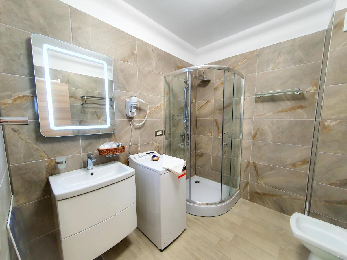 Năvodari Cristalex Studio Aparthotel Pool & Spa Mamaia Nord מראה חיצוני תמונה