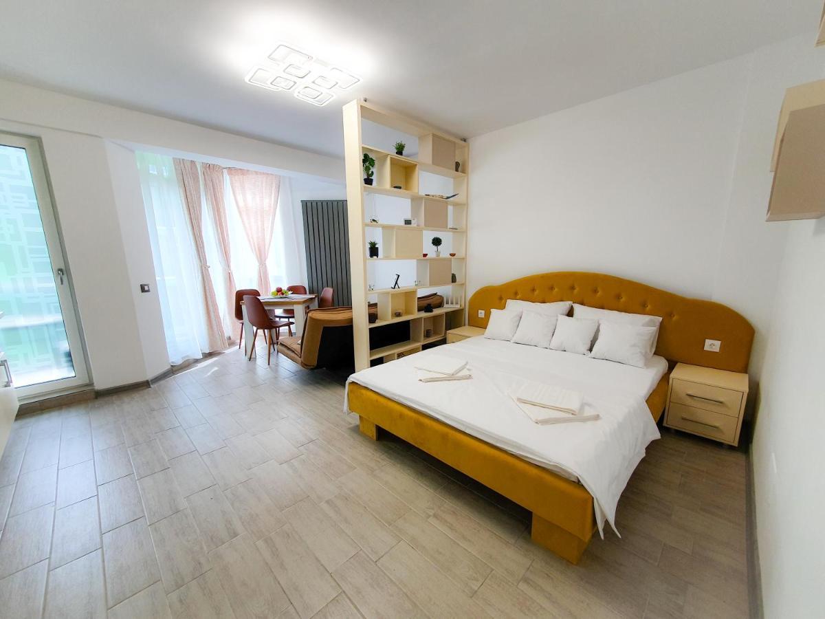 Năvodari Cristalex Studio Aparthotel Pool & Spa Mamaia Nord מראה חיצוני תמונה