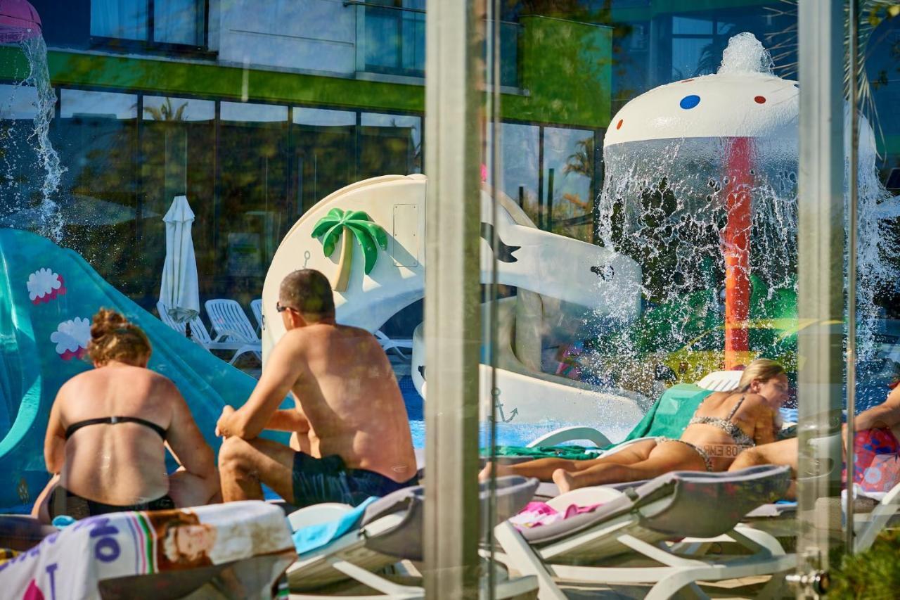 Năvodari Cristalex Studio Aparthotel Pool & Spa Mamaia Nord מראה חיצוני תמונה